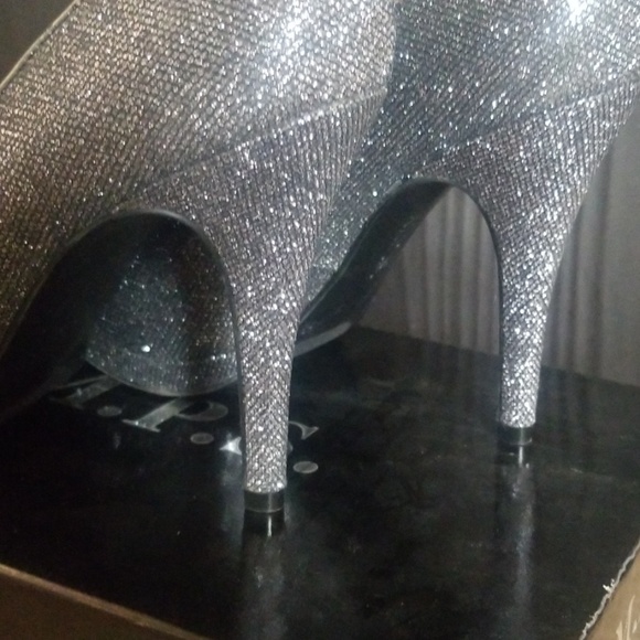 BLACK HEELS, sparkle - Picture 3 of 6